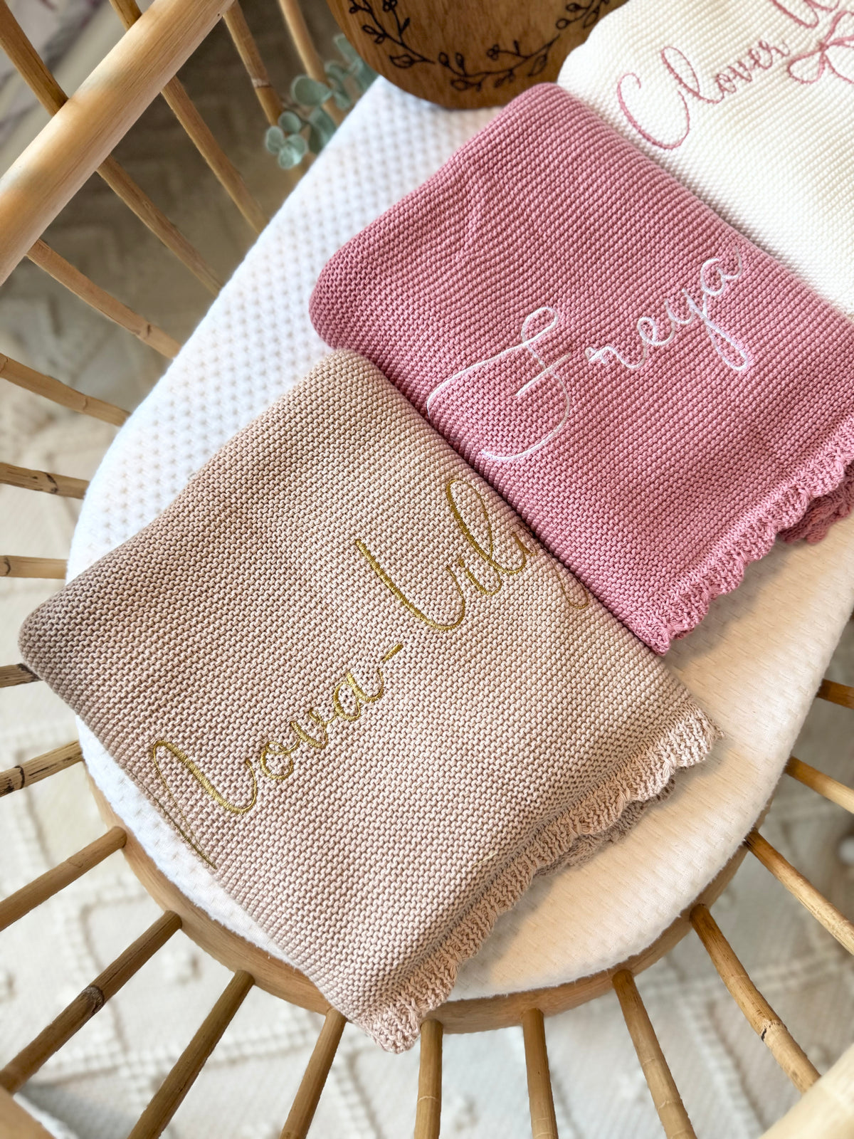Small scallop edge blanket - plain name