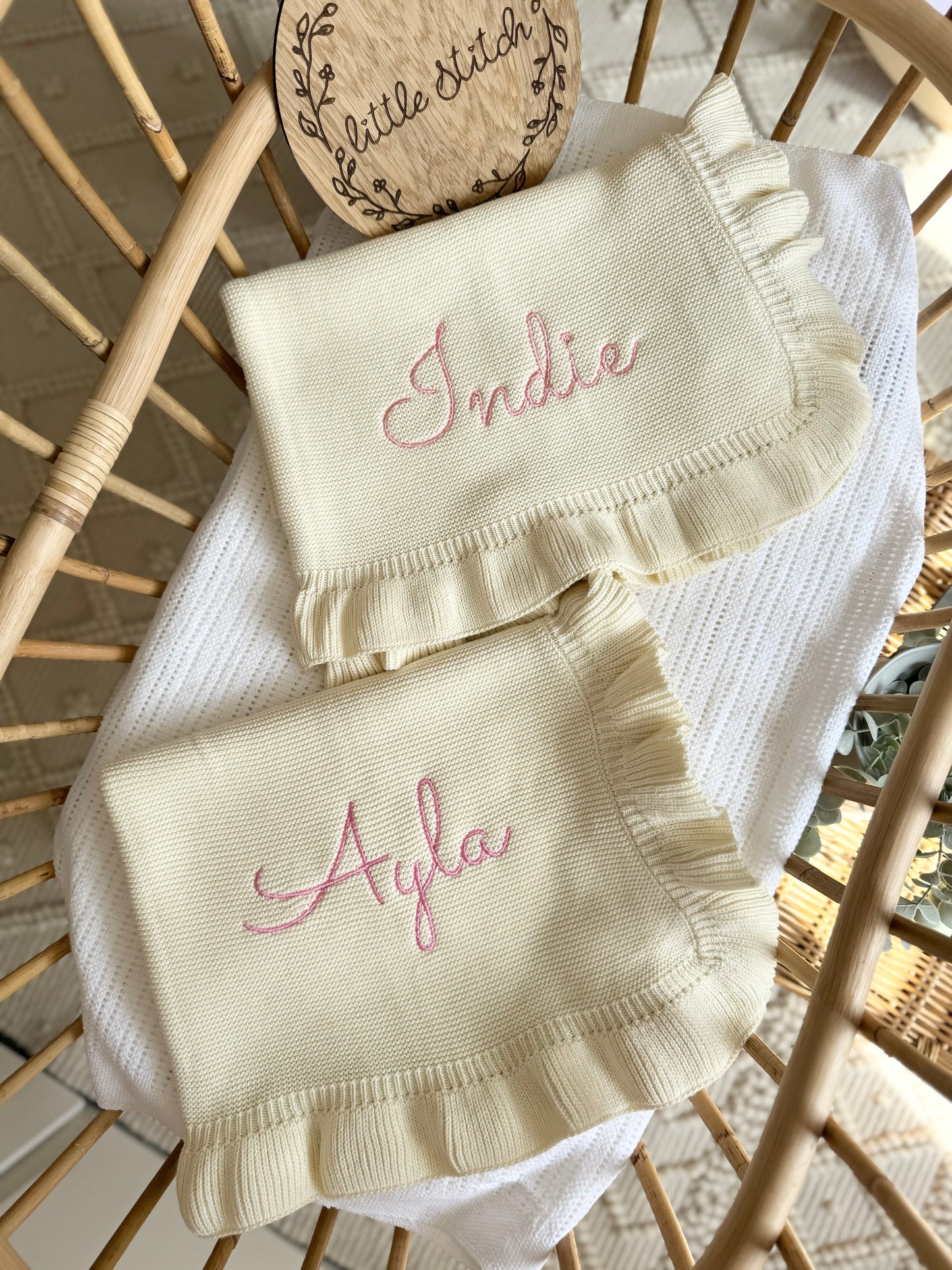 Frilly blanket - plain name