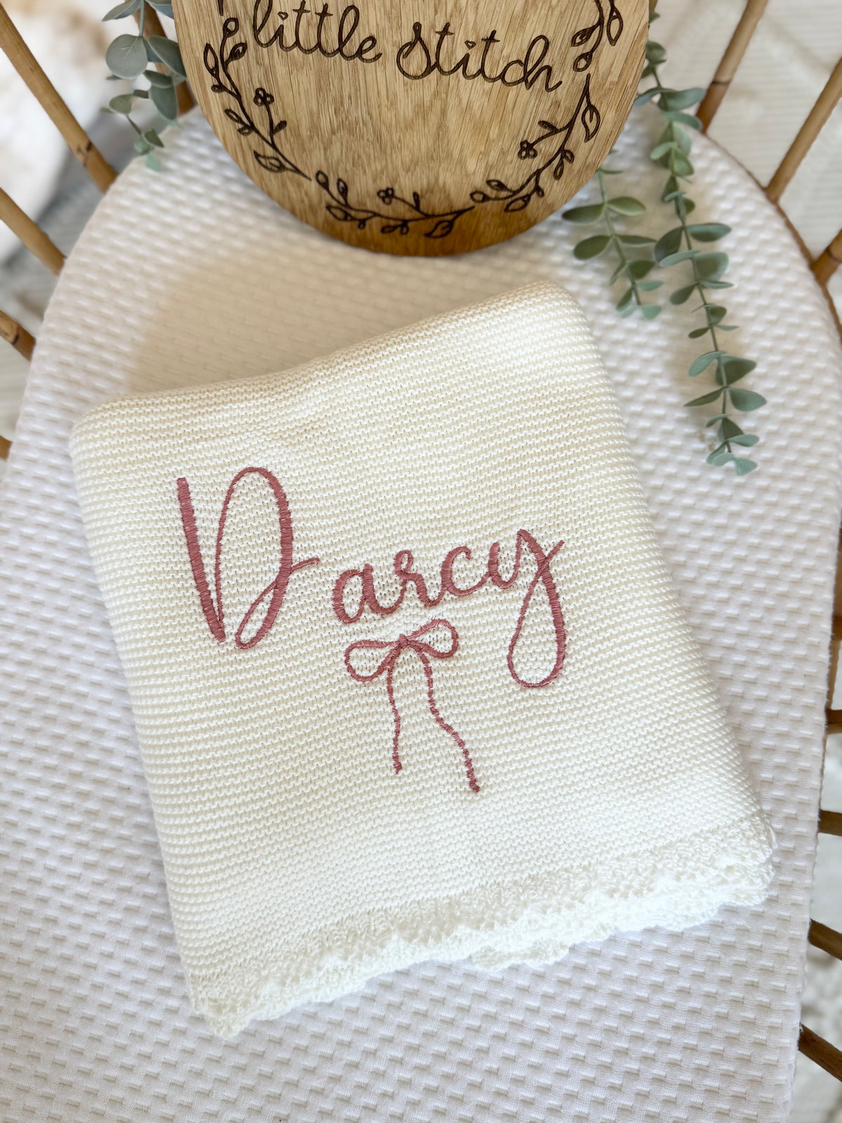 Name and bow design blanket