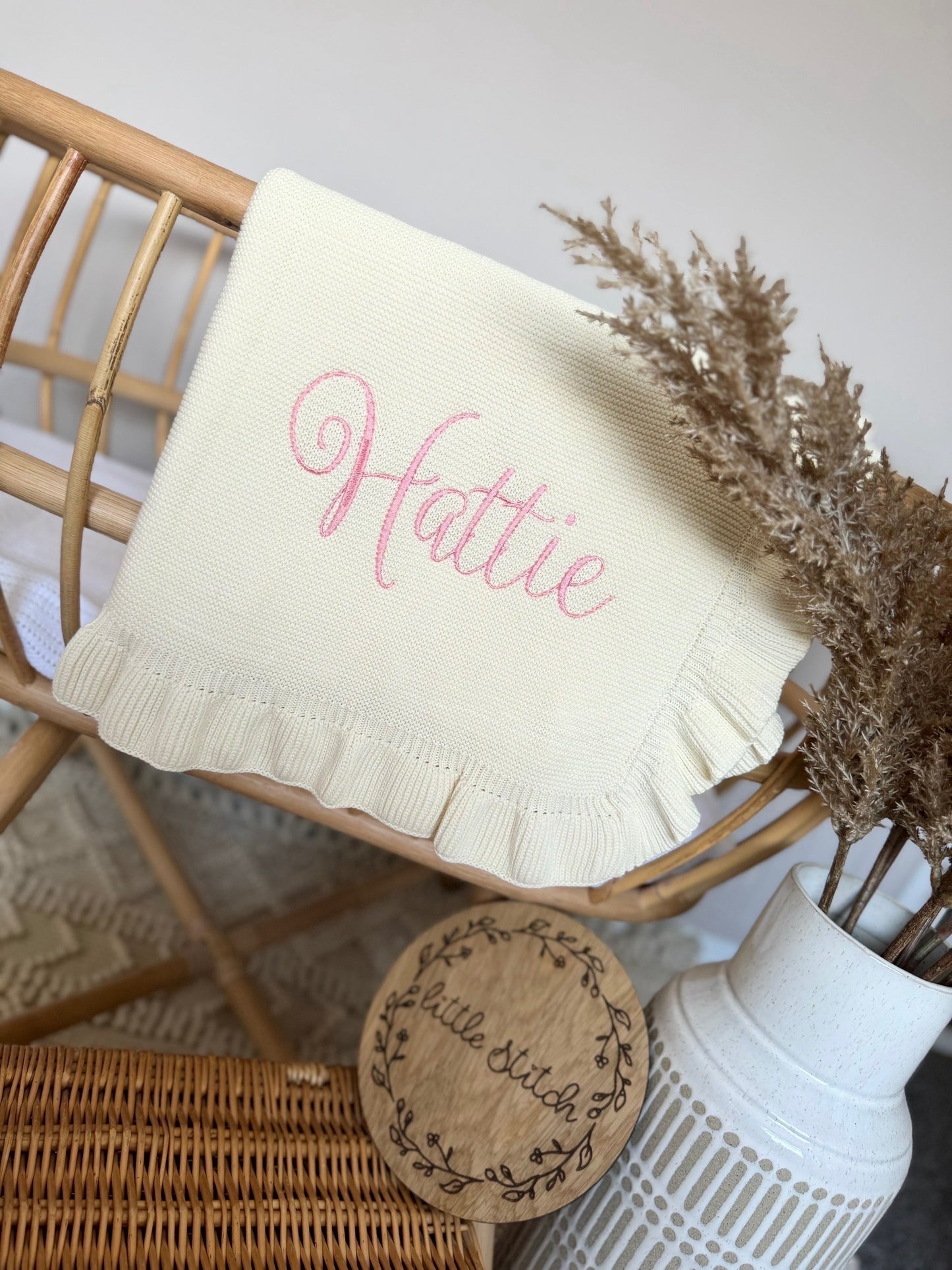 Frilly blanket - plain name