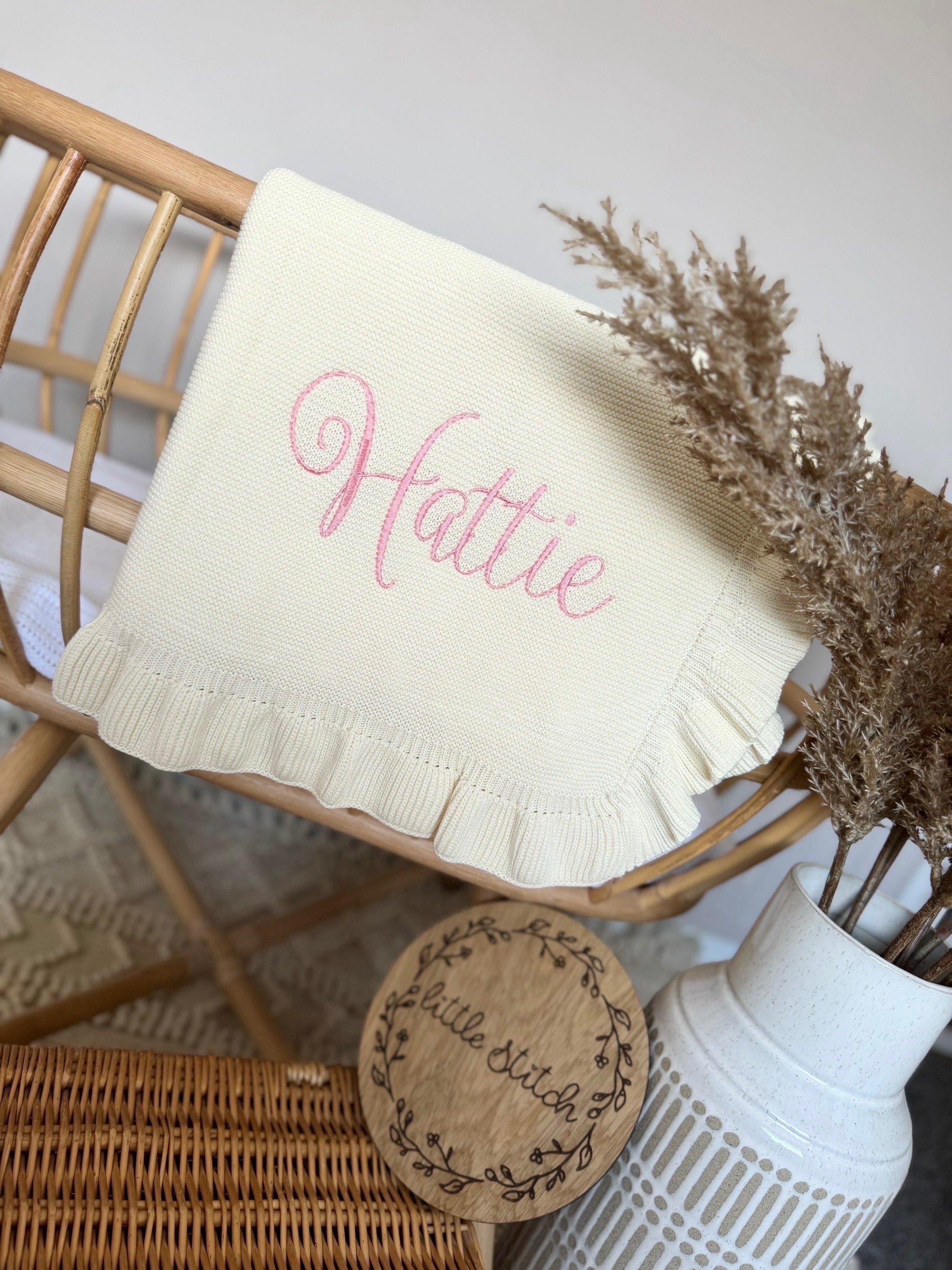 Frilly blanket - plain name