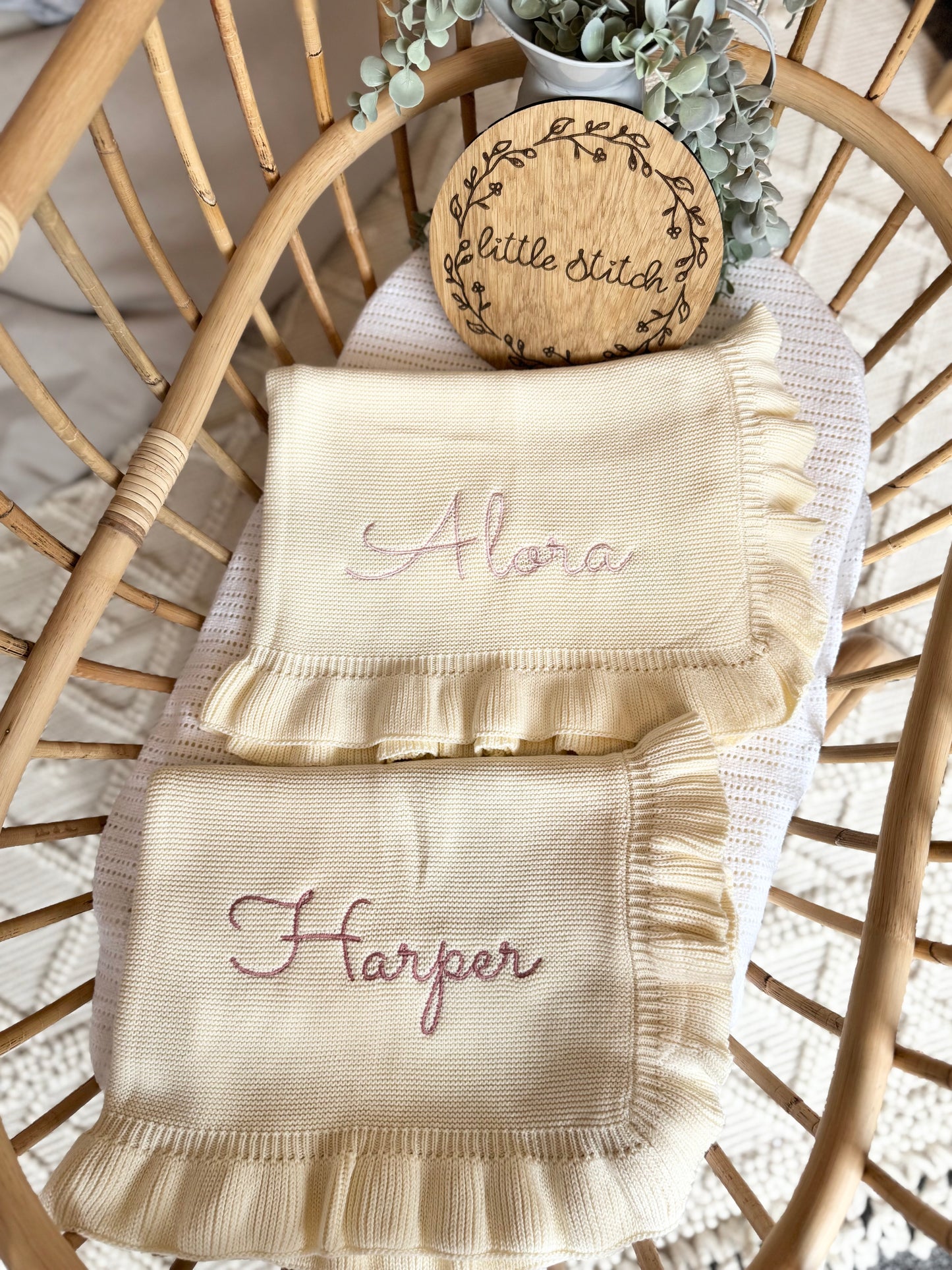 Frilly blanket - plain name