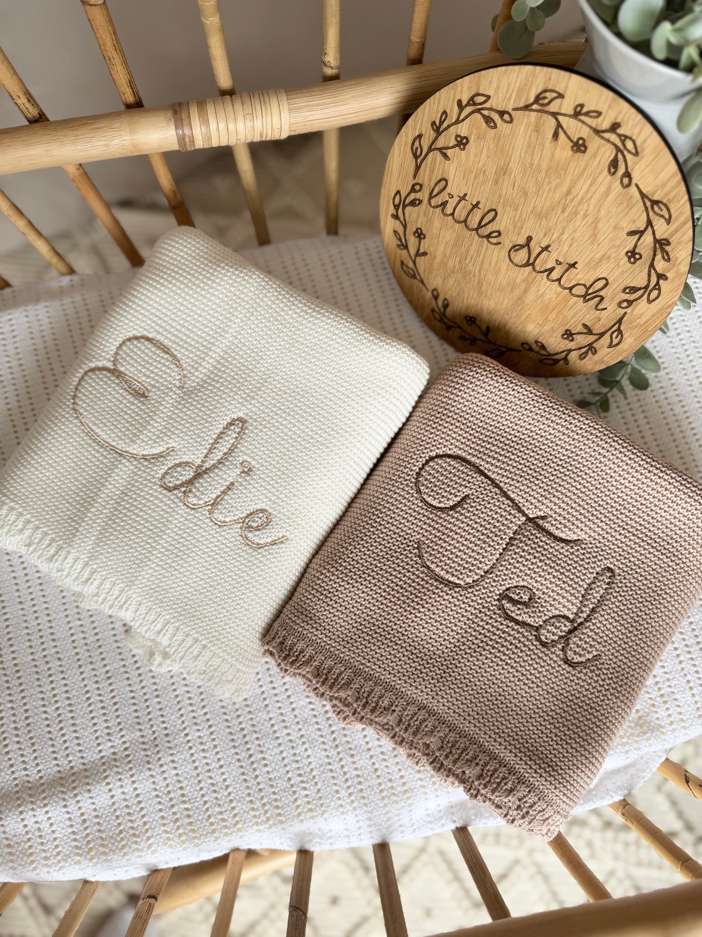 Small scallop edge blanket - plain name