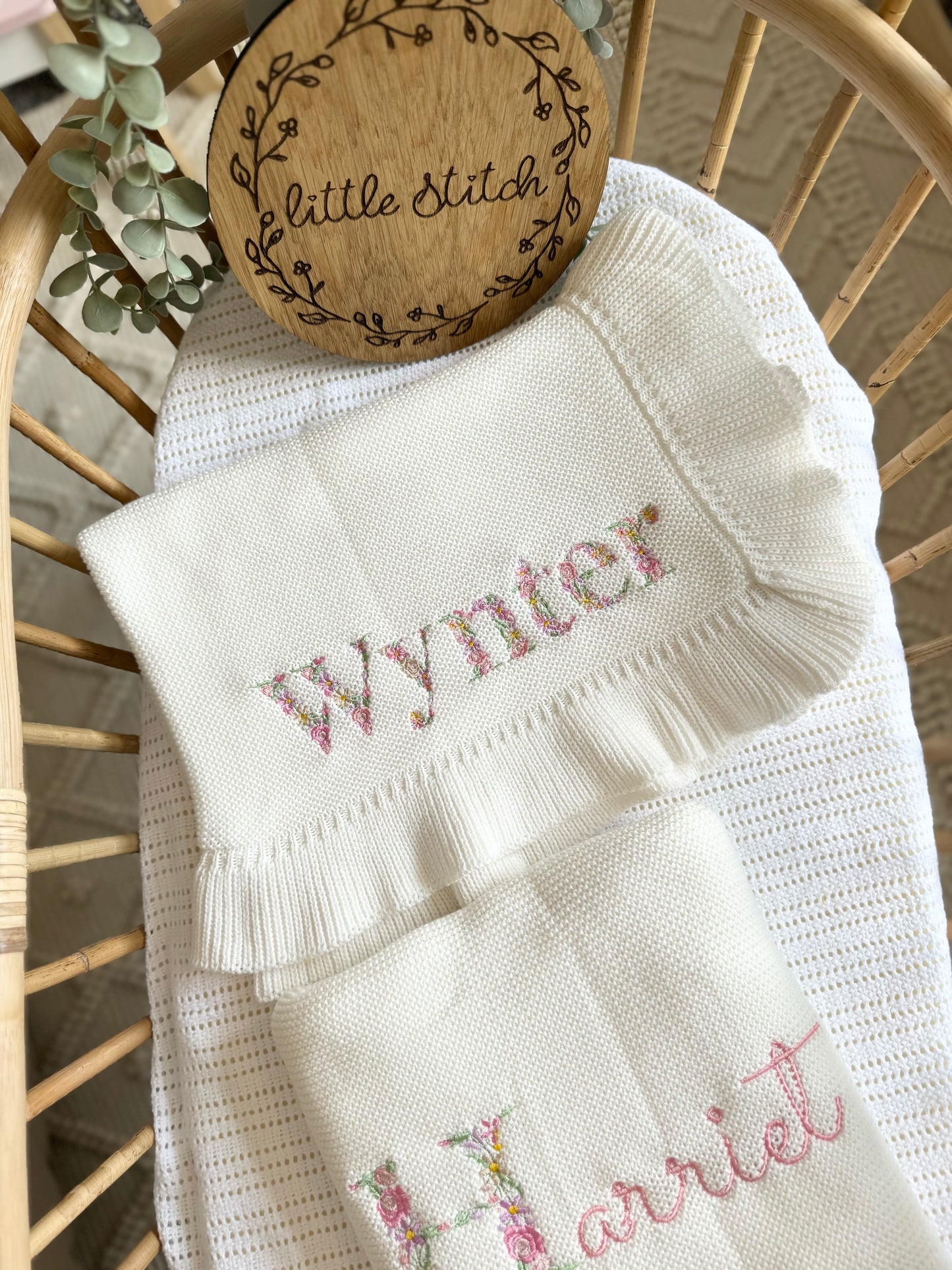 Frilly edge blanket - full floral name