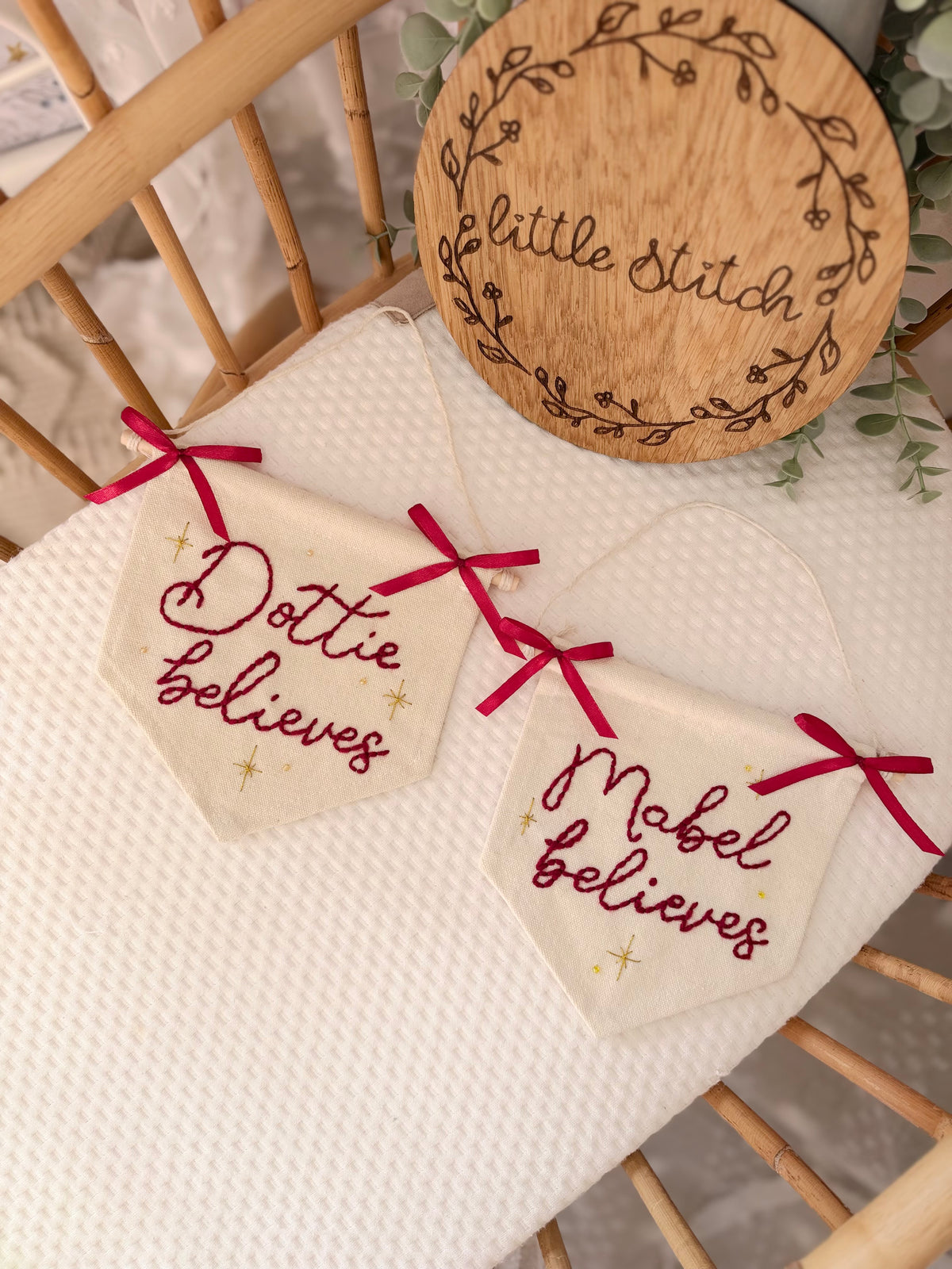 Christmas believes sign