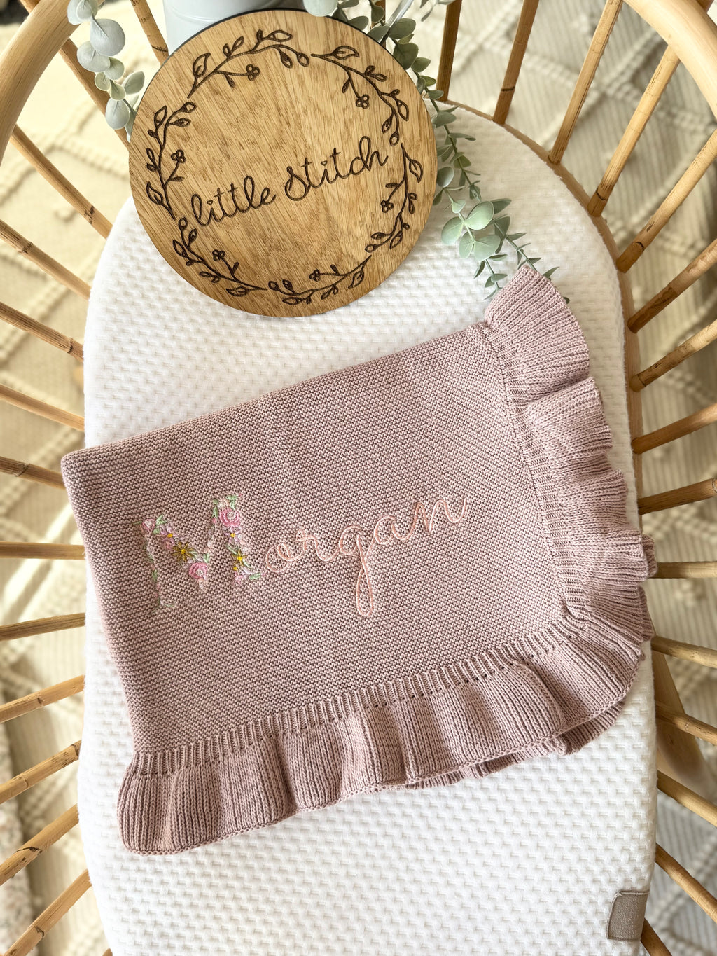 Frilly edge blanket - floral first letter