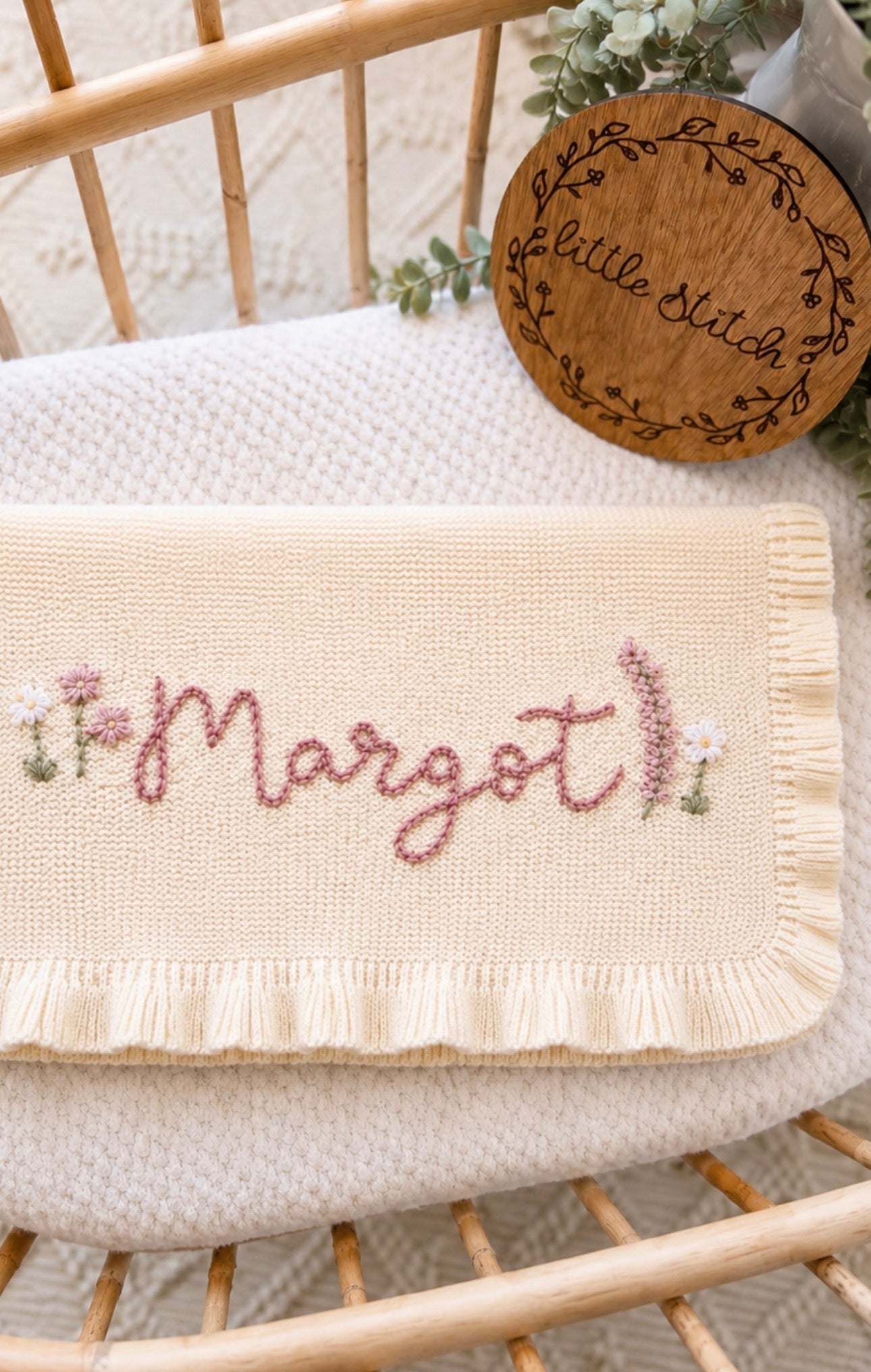 Name and flowers design - hand embroidered (2-3 weeks turnaround)