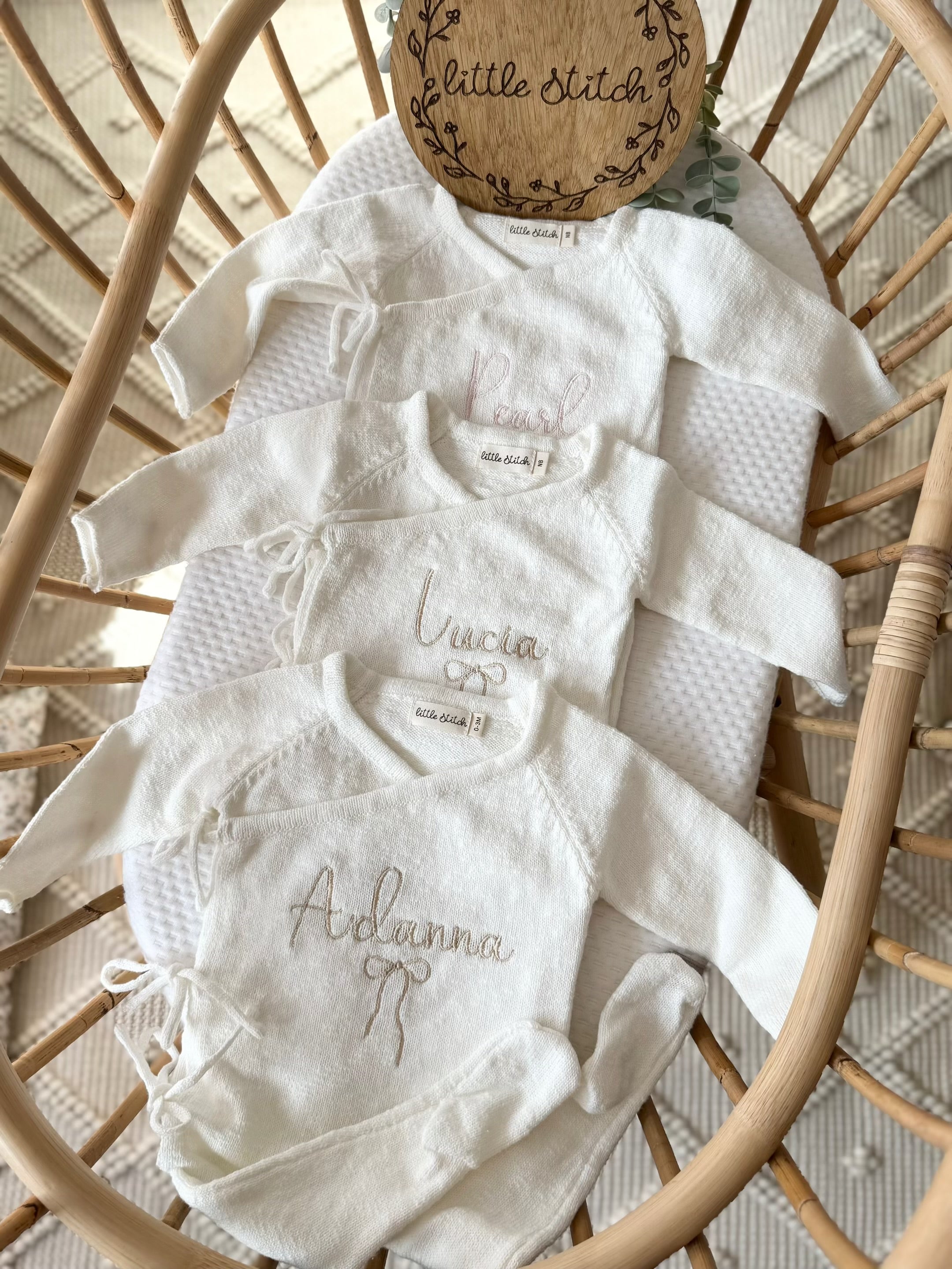 Name and bow design Babygrow