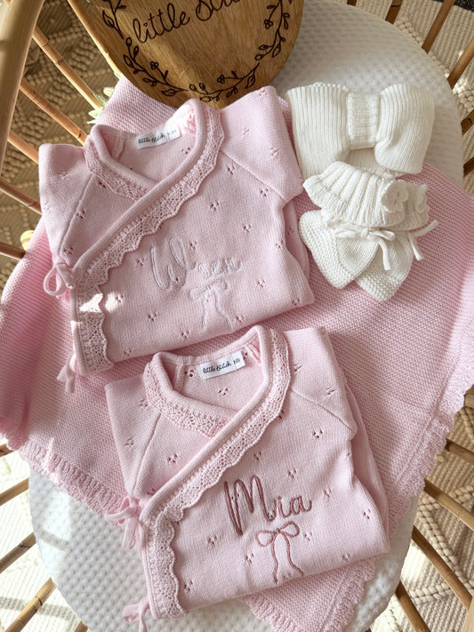 Name and bow design all in one