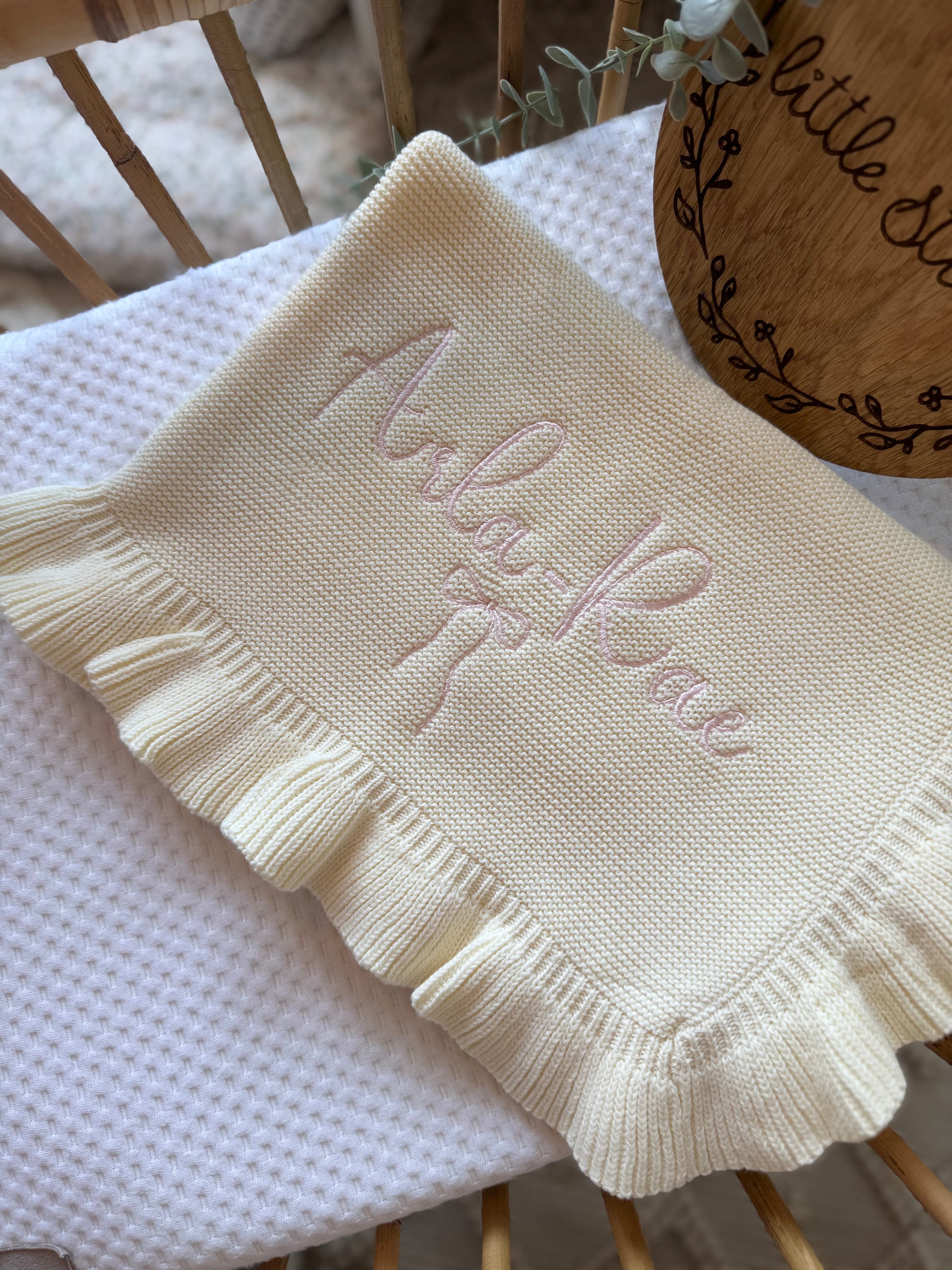 Name and bow design blanket