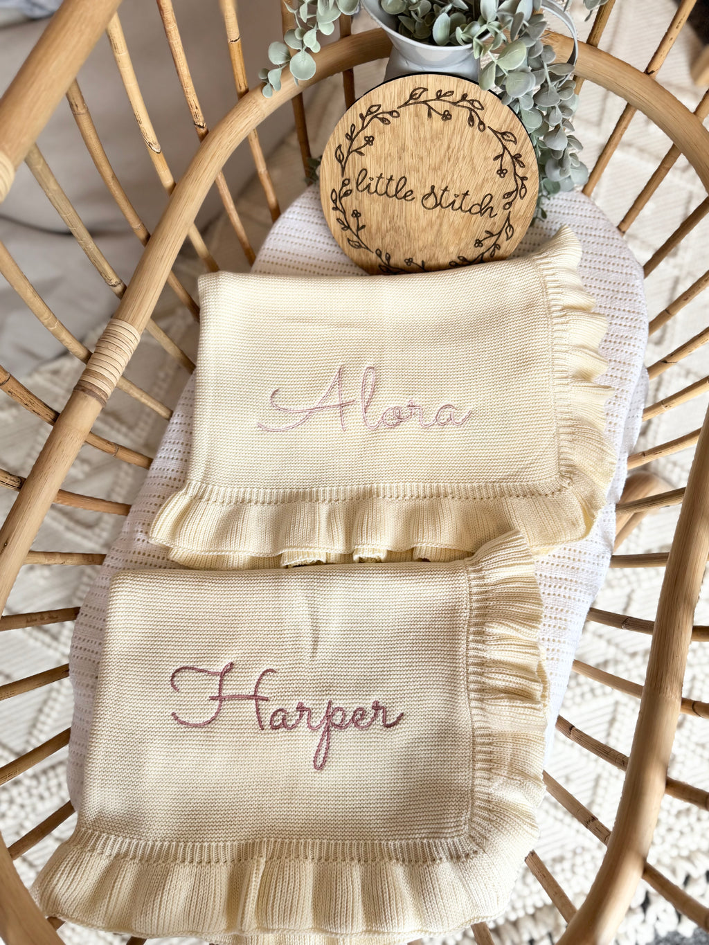 Frilly blanket - plain name