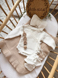Beige and white 5 piece set - add name to notes