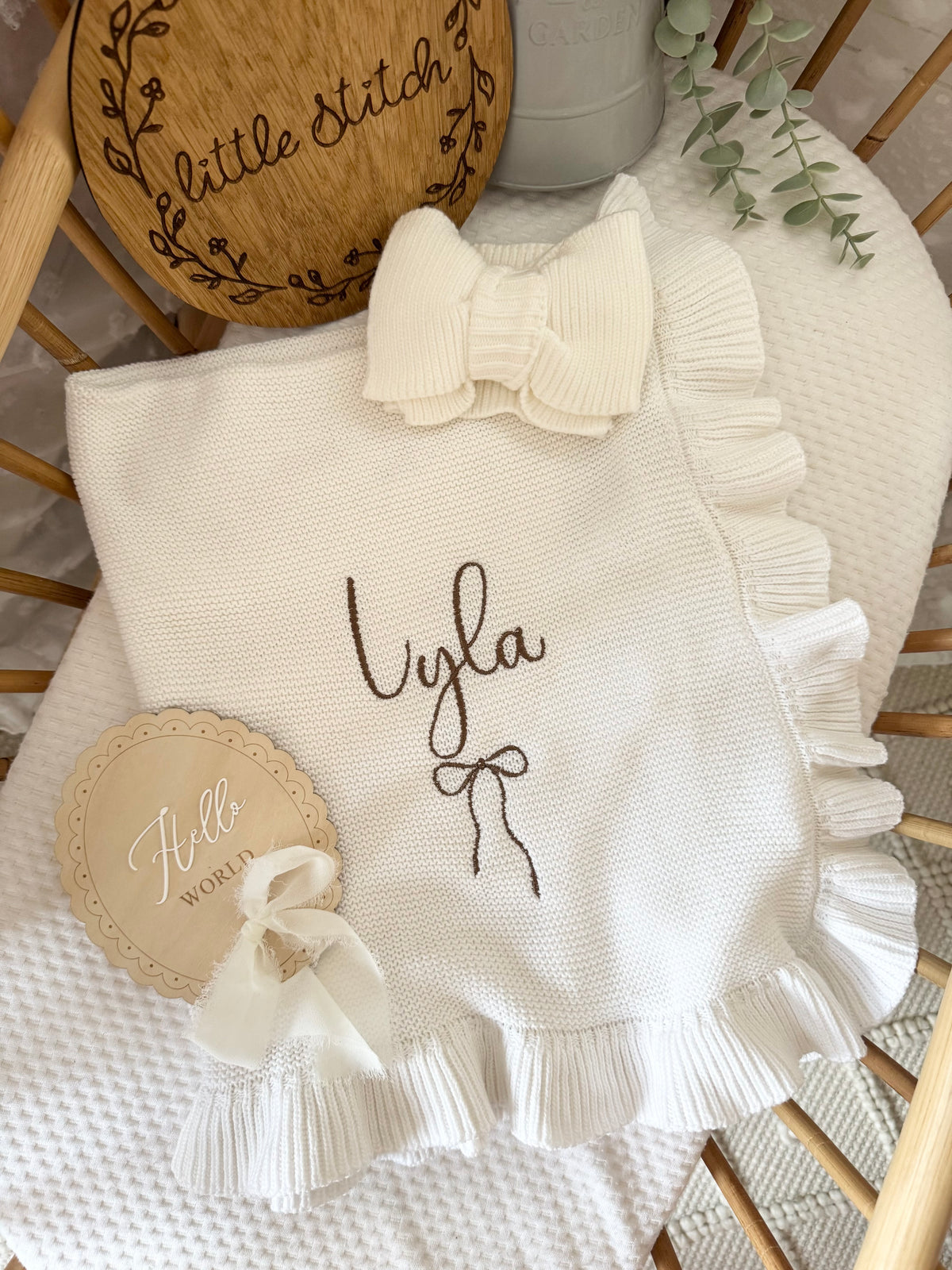 Name and bow design blanket