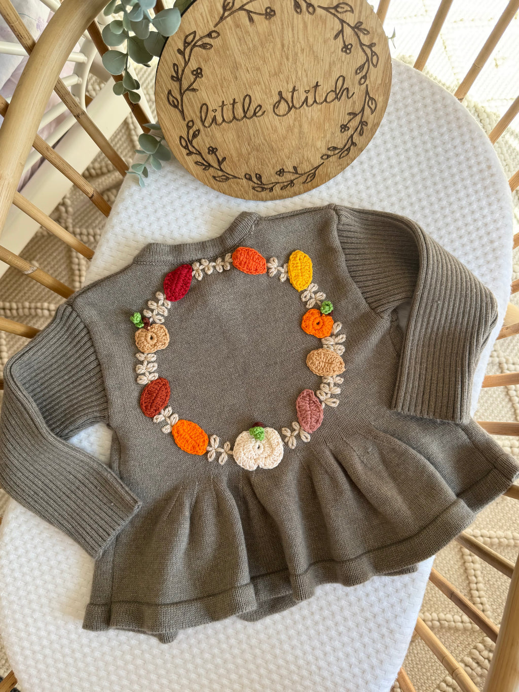 Autumn wreath cardigan 18-24m (includes single initial)