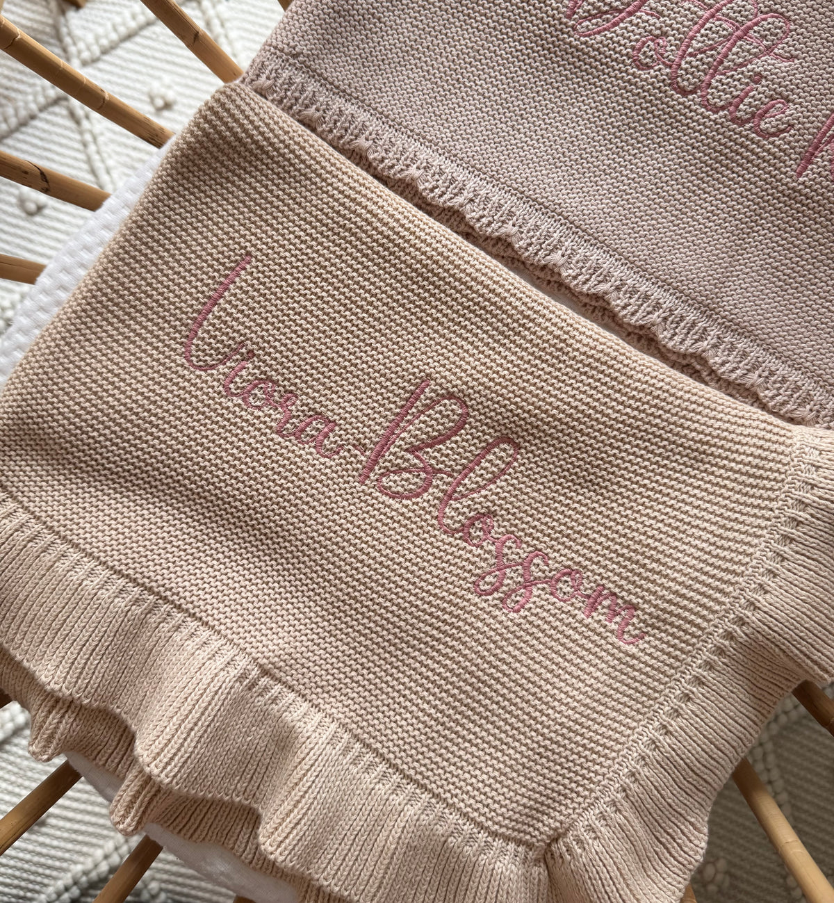 Frilly blanket - plain name