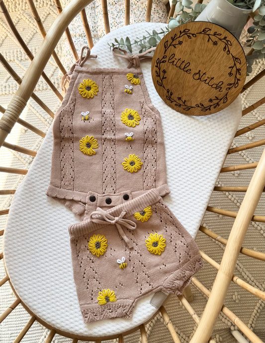 Sunflower and bees romper and shorts 9-12m