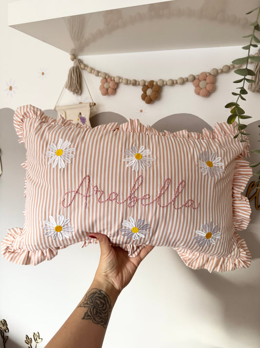 Hand embroidered daisy cushion (2-3 week turnaround)