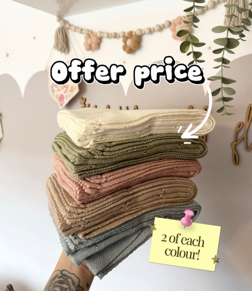 Plain name - pointelle blanket
