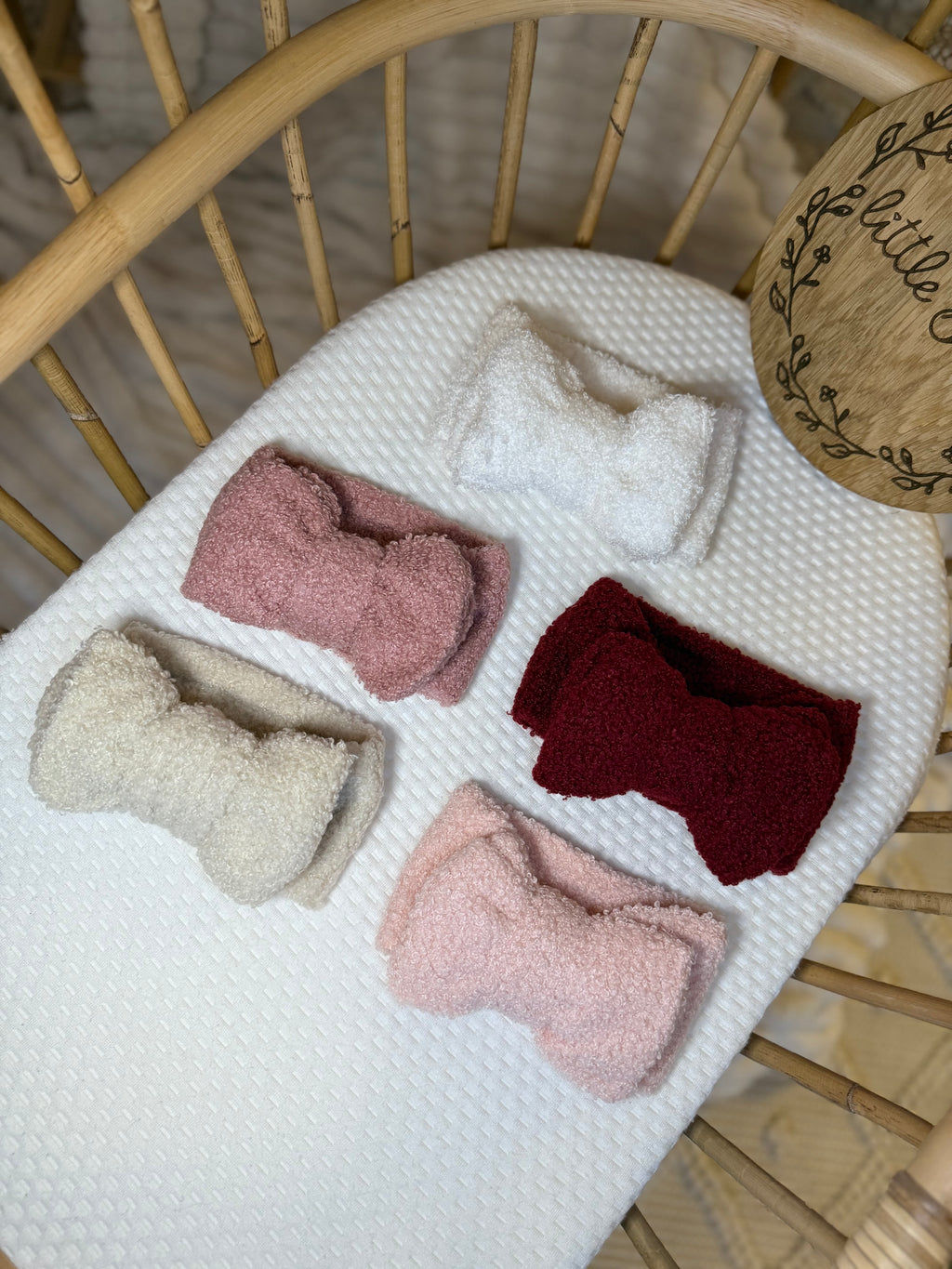 Boucle headband bow
