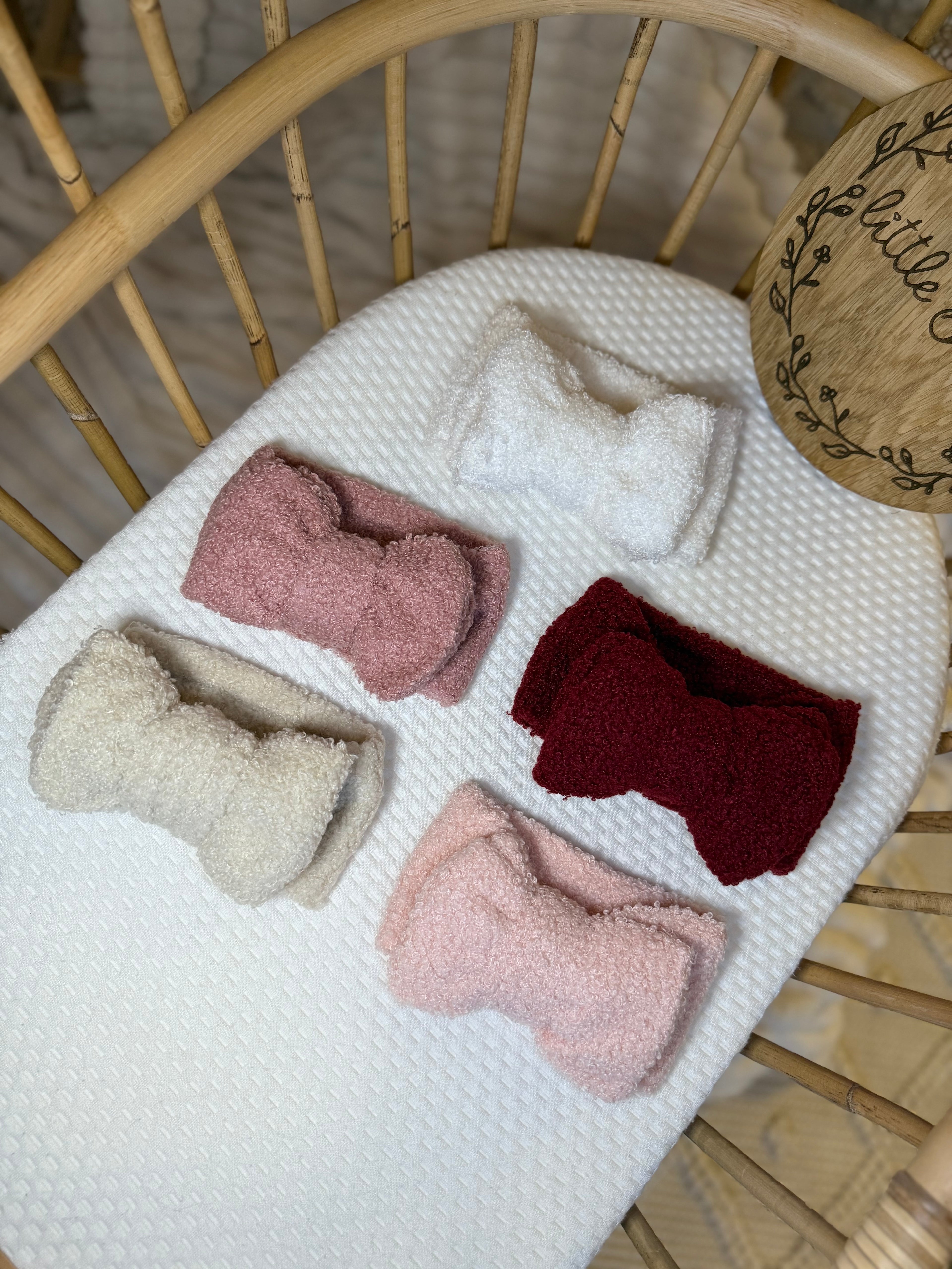 Boucle headband bow