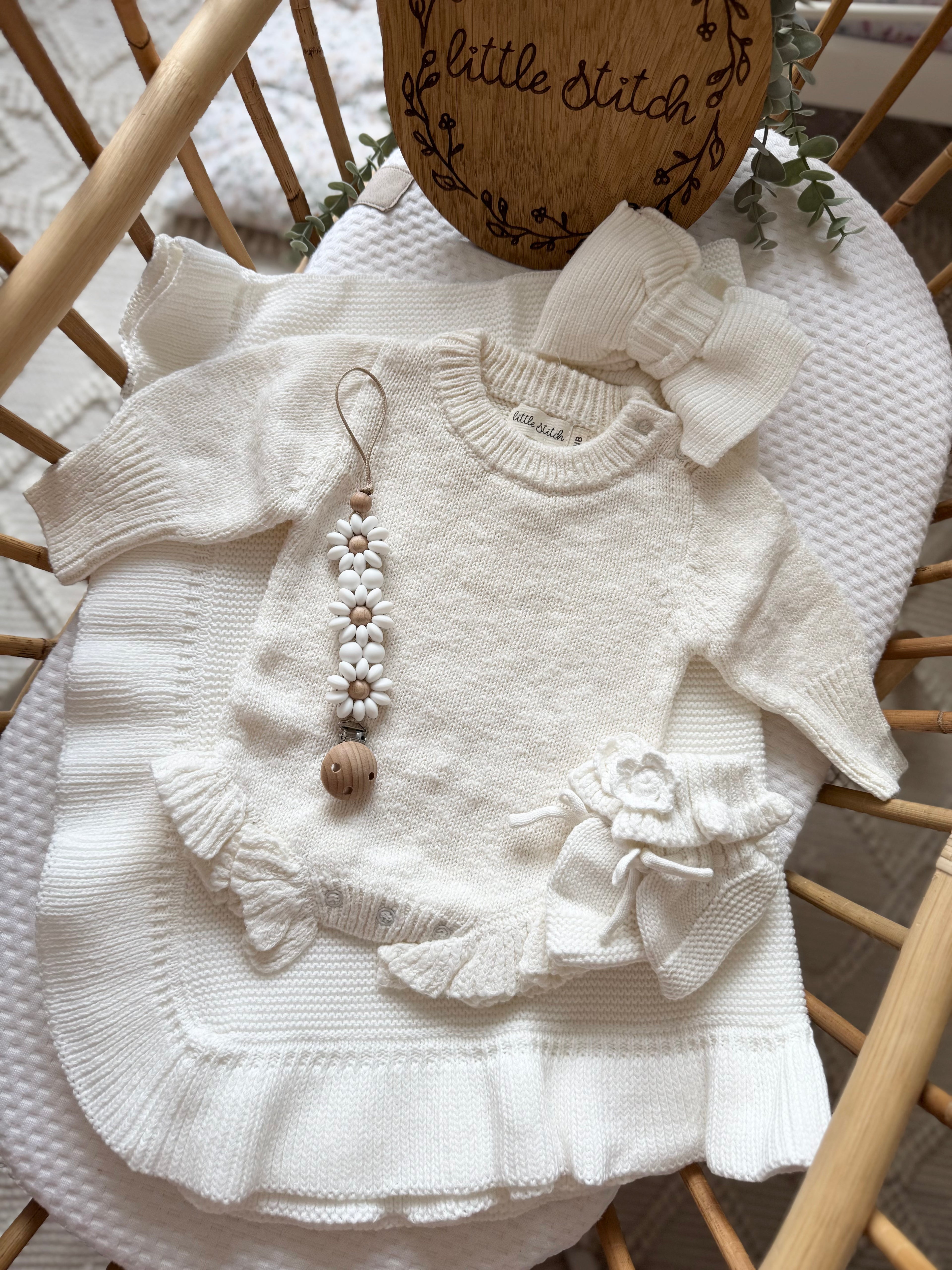 White 5 piece set - add name to notes